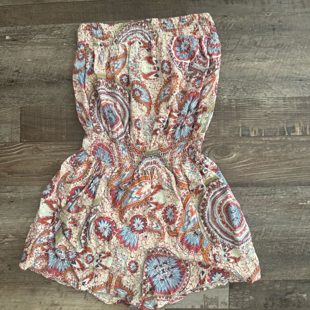 Rue21 Strapless Paisley Romper in Cream, Coral & Blue